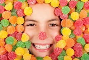 the-great-candy-compromise-10-ways-to-negotiate-sweets-consumption-with-your-kids-on-halloween-mainphoto